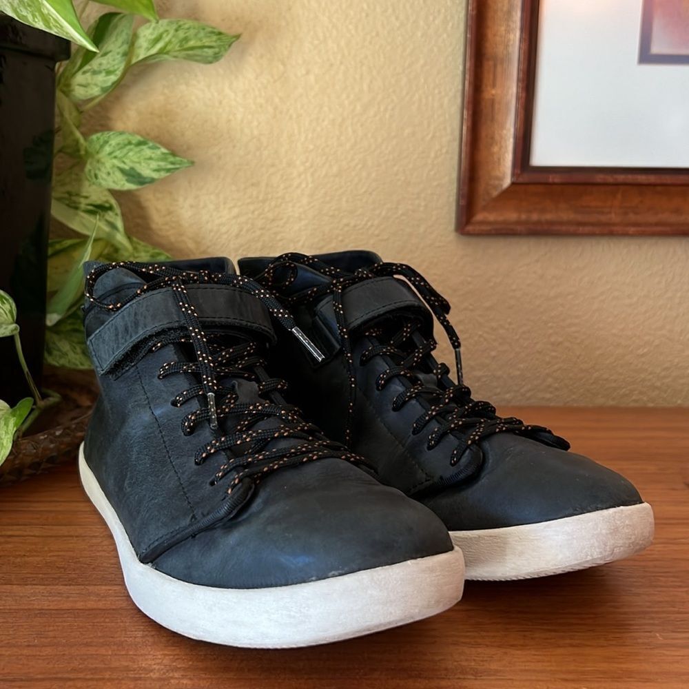 Teva Women’s High Top Sneakers Leather Chuckaboot 10